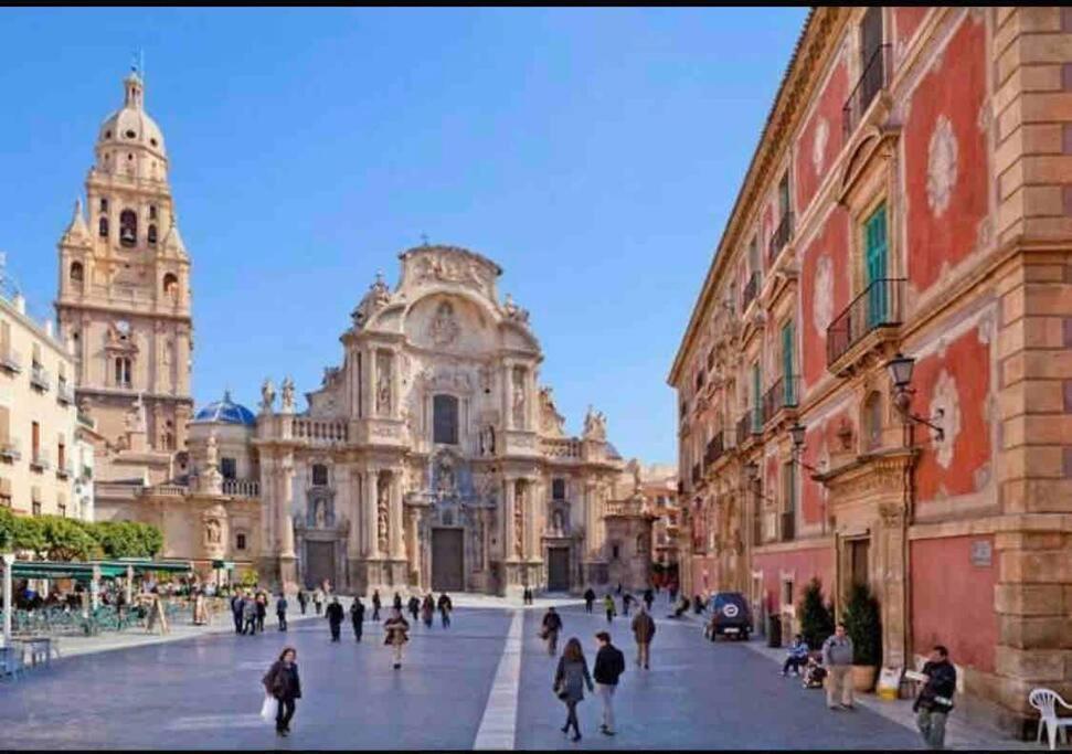 Apartamento Centrico Con Plaza De Garaje Y Piscina Lejlighed Murcia Eksteriør billede